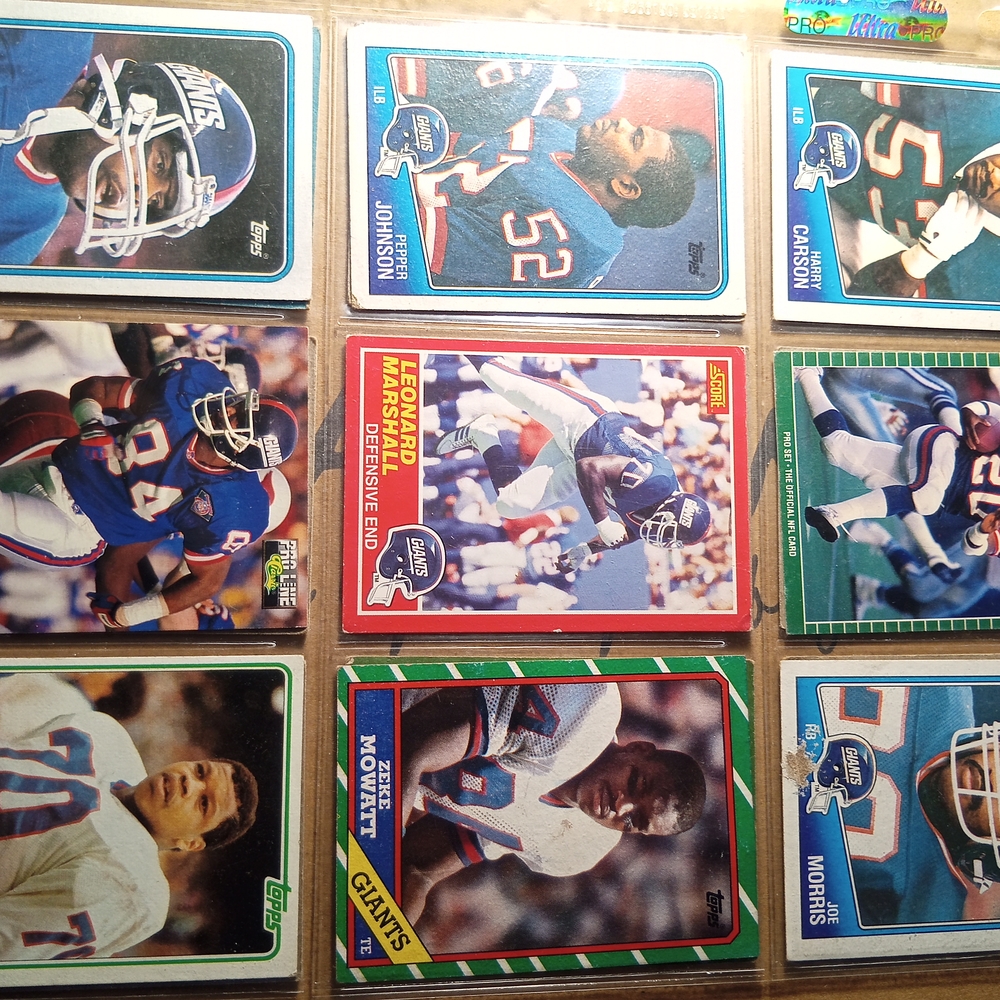 Vintage NFL Giants Football Trading Cards Collection
